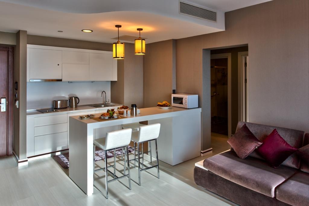 Flora Suites Atasehir Istambul Exterior foto
