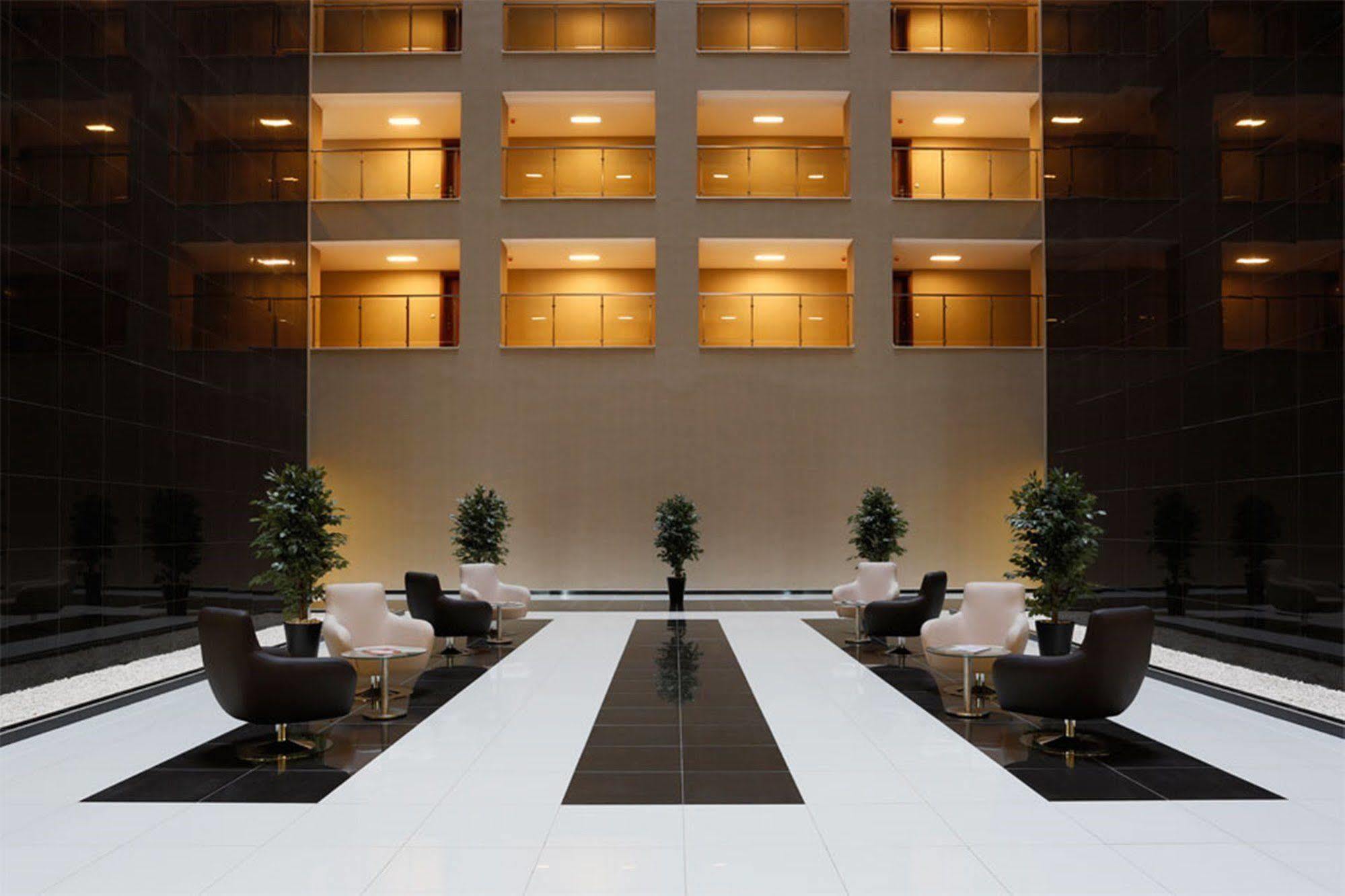 Flora Suites Atasehir Istambul Exterior foto